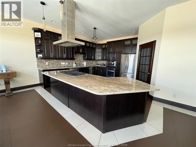 Building Photo - 236 Shoreview Cir