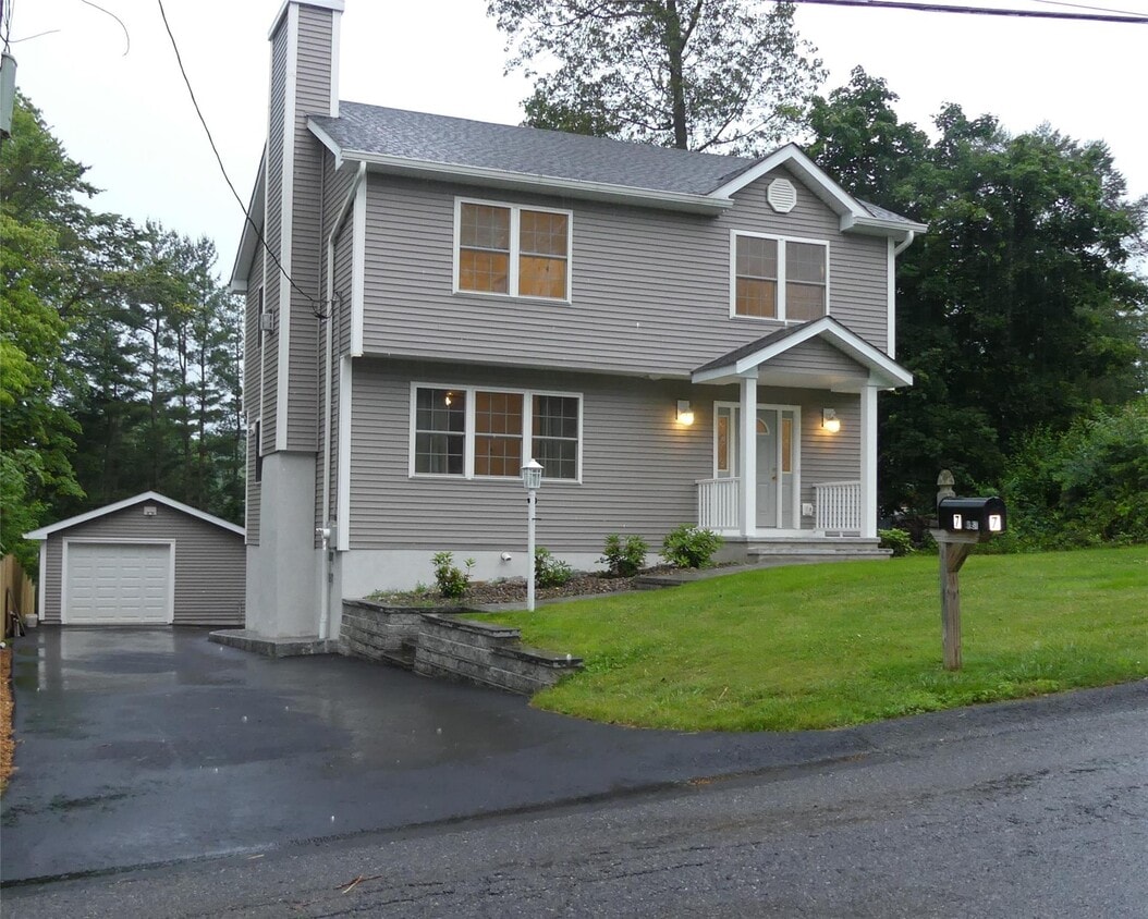Foto principal - 7 Crest Dr