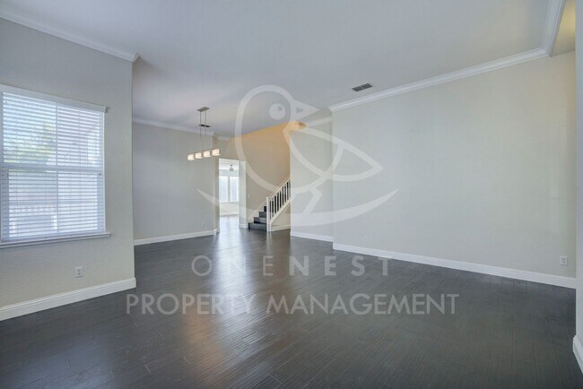 Foto del edificio - Twelve Bridges beauty! | Backed up to miles of walking paths