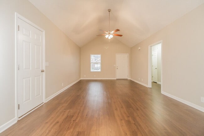 Building Photo - 4856 Nina Marie Ave