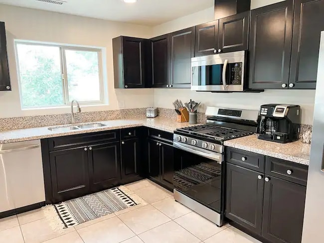 Foto del edificio - 8503 E Leigh Dr
