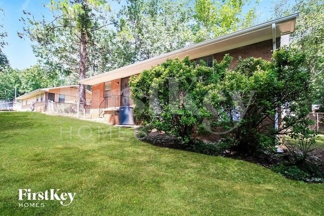 Building Photo - 4078 Ester Dr SW