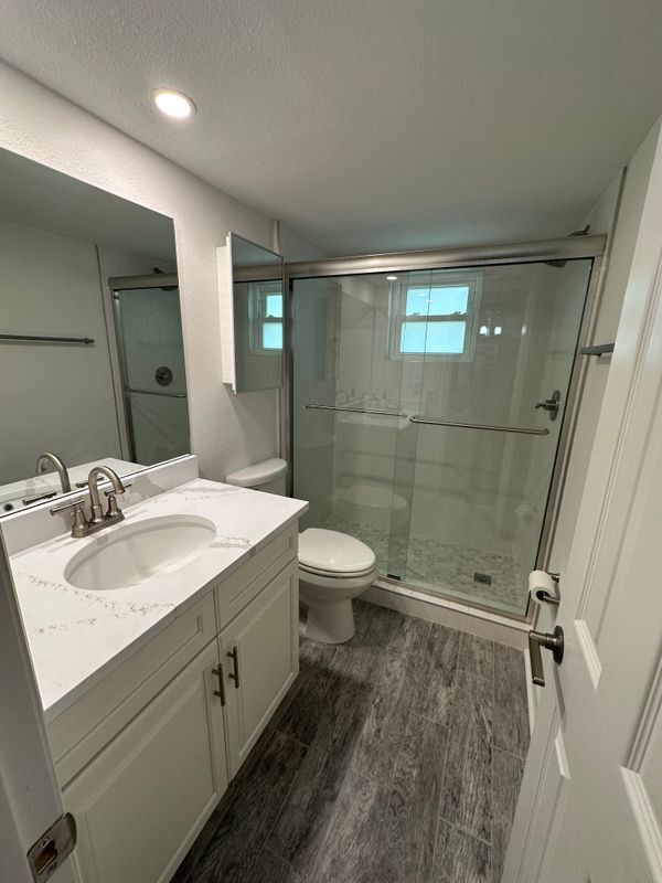 Foto del edificio - 4700 Cove Cir