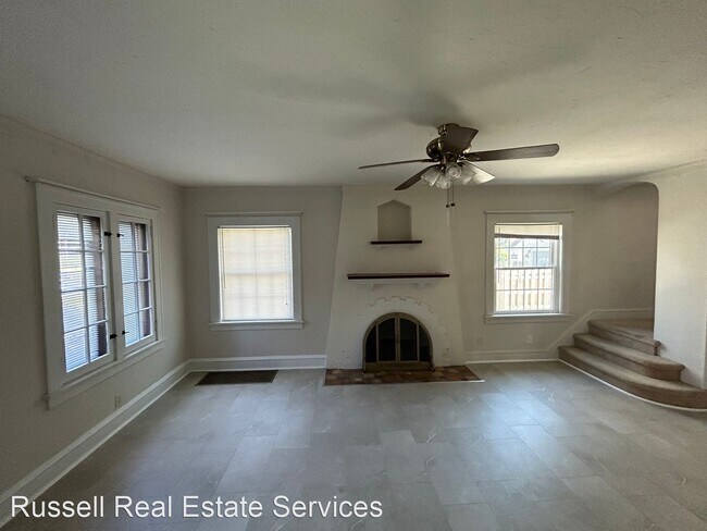 Foto del edificio - 3 br, 1.5 bath House - 2799 Lakeview Ave