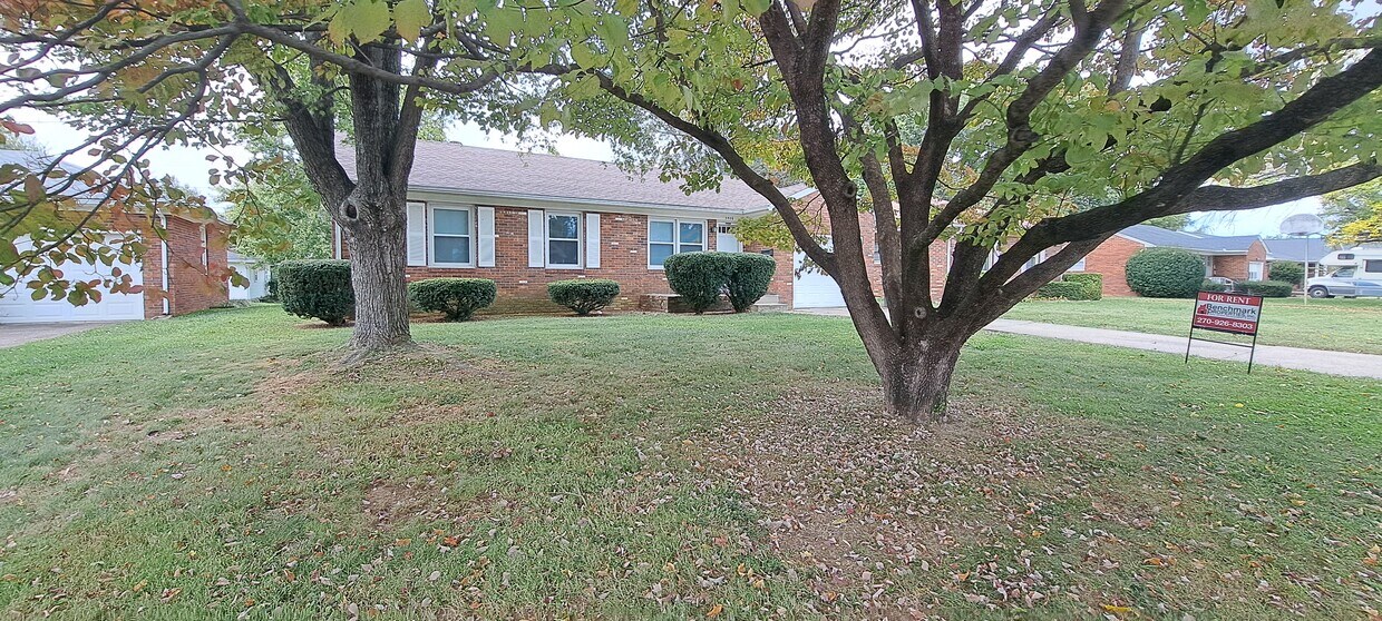 Primary Photo - 3506 Queens Way
