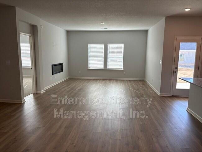 Building Photo - 230 Kipling Dr