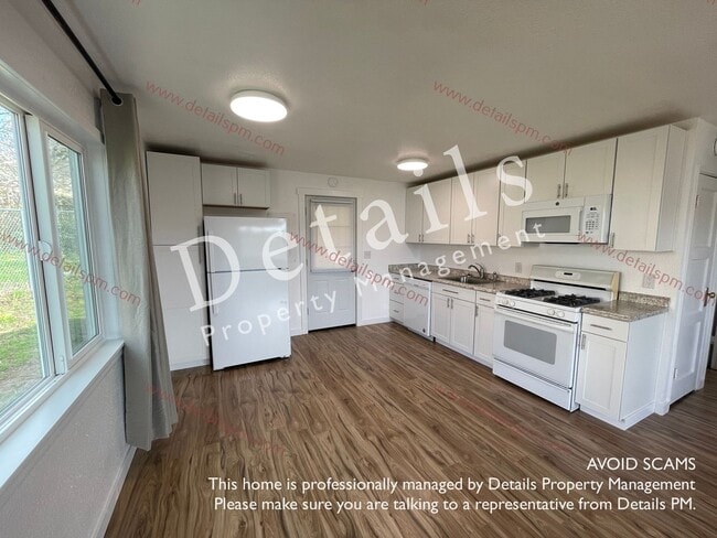 Photo - 116 Oak St Townhome