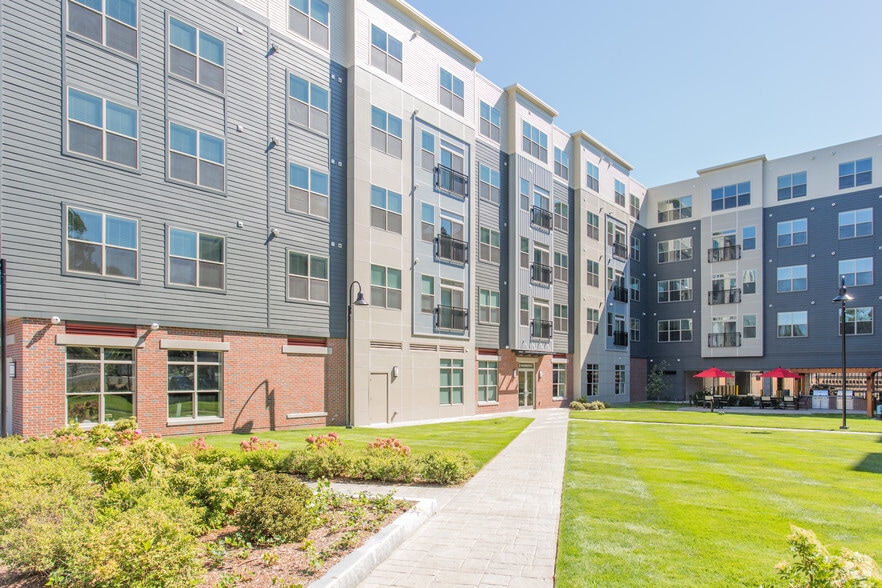 The Washingtons Rentals Melrose, MA