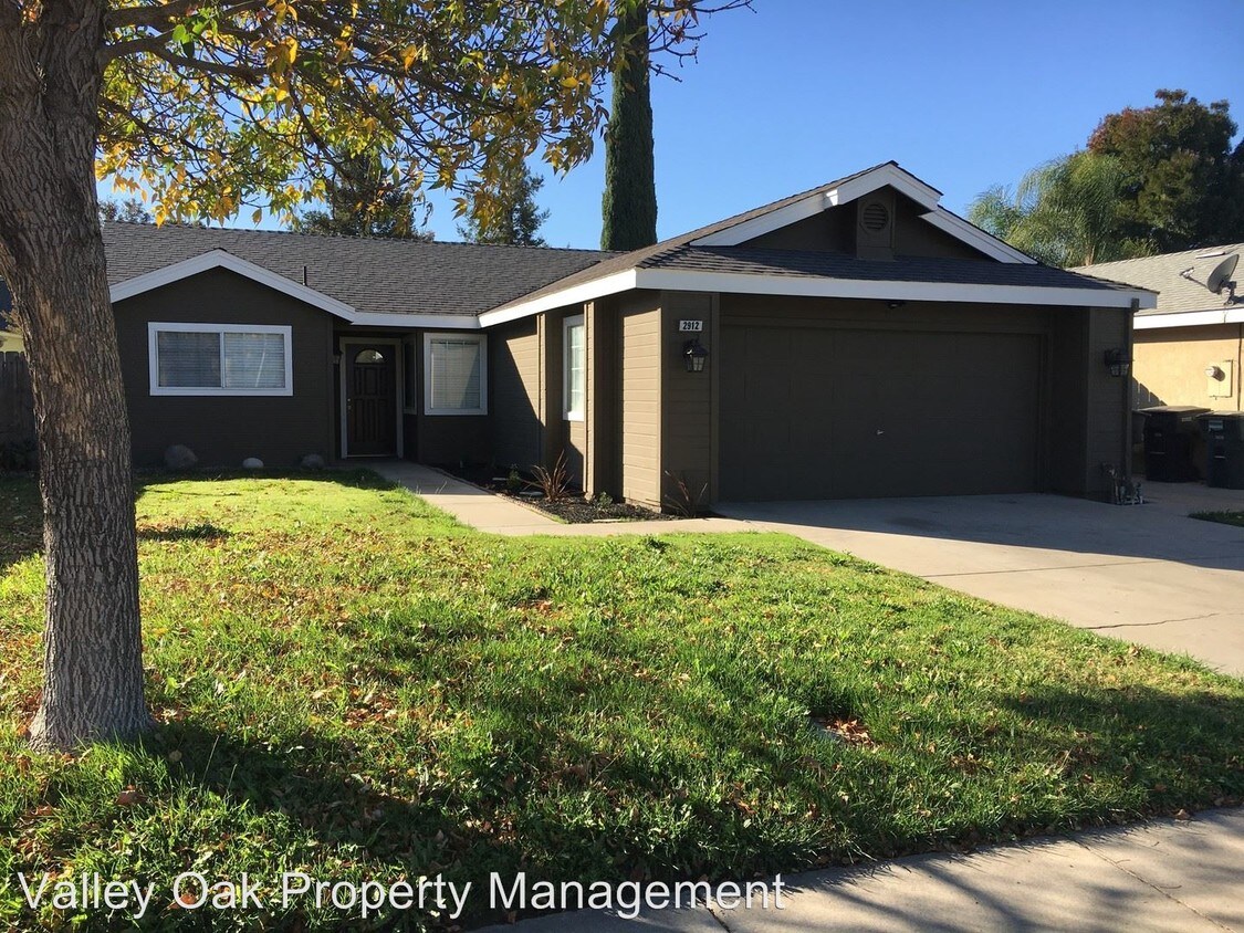 Foto principal - 3 br, 2 bath House - 2912 Floyd Ave