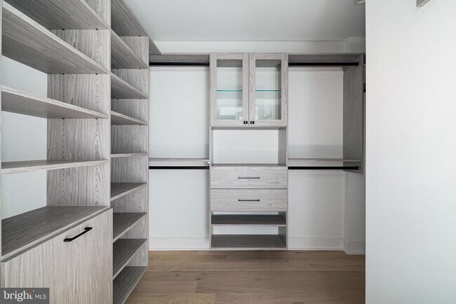 Foto del edificio - 2607 E Boston St