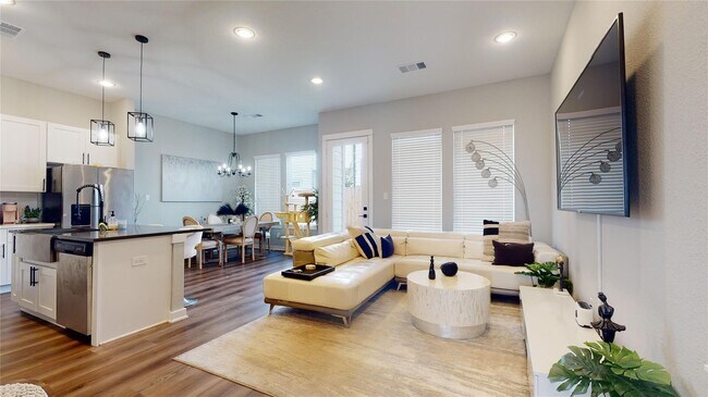Foto del edificio - 8439 Berry Brush Ln