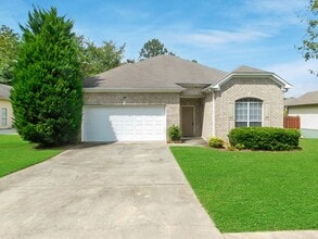 Building Photo - 308 Park Village Dr