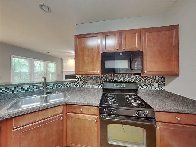 Building Photo - 3258 Welmingham Dr SW