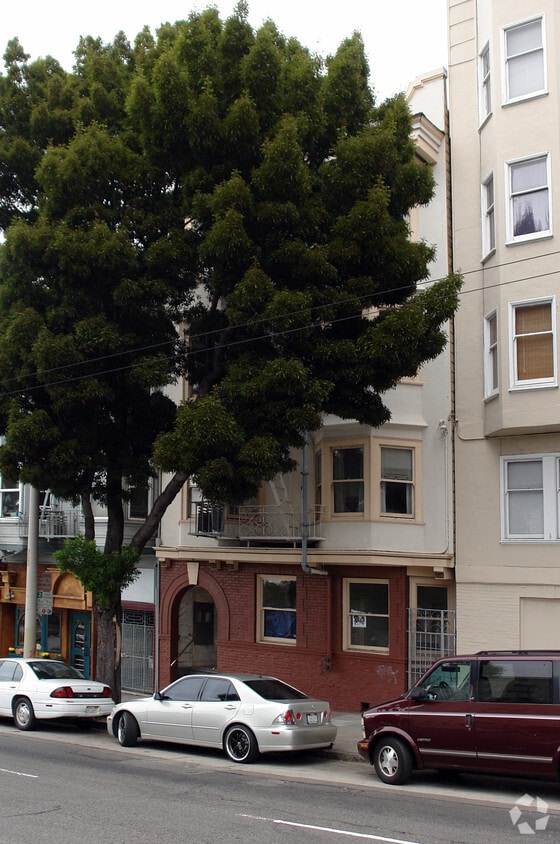 Building Photo - 2418 Van Ness Ave