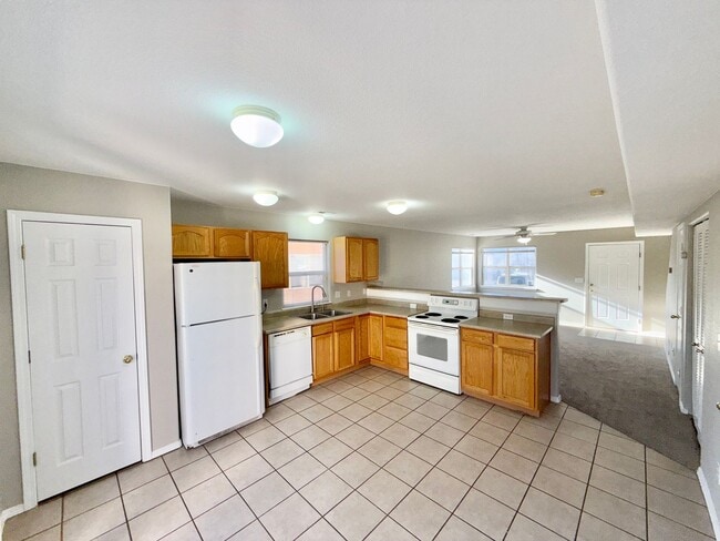 Photo - Nichols 1256- 1258 Apartment