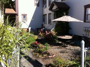 Building Photo - 8 Prescott St