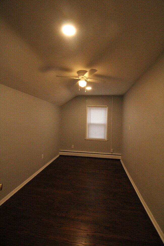 Foto del edificio - 7802 W Forest Home Ave