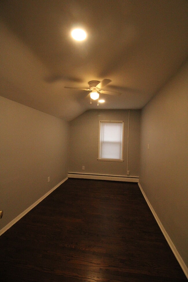 Building Photo - 7802 W Forest Home Ave