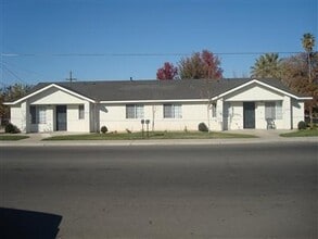 Building Photo - 803 R St