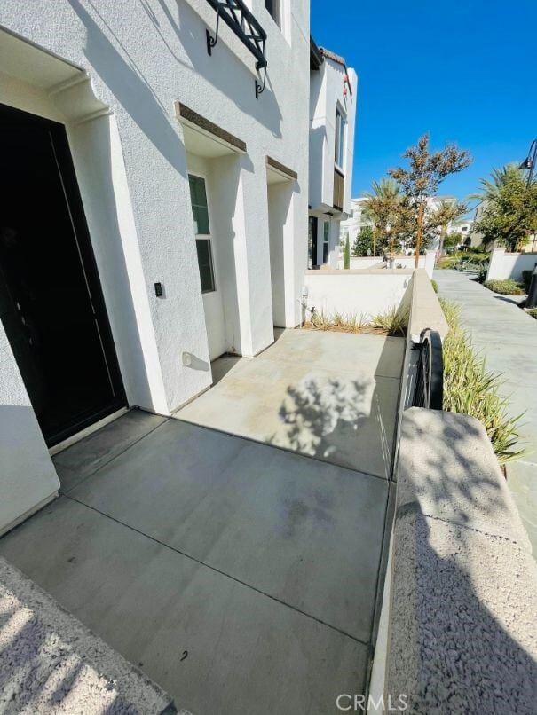 Building Photo - 30316 Town Square Dr
