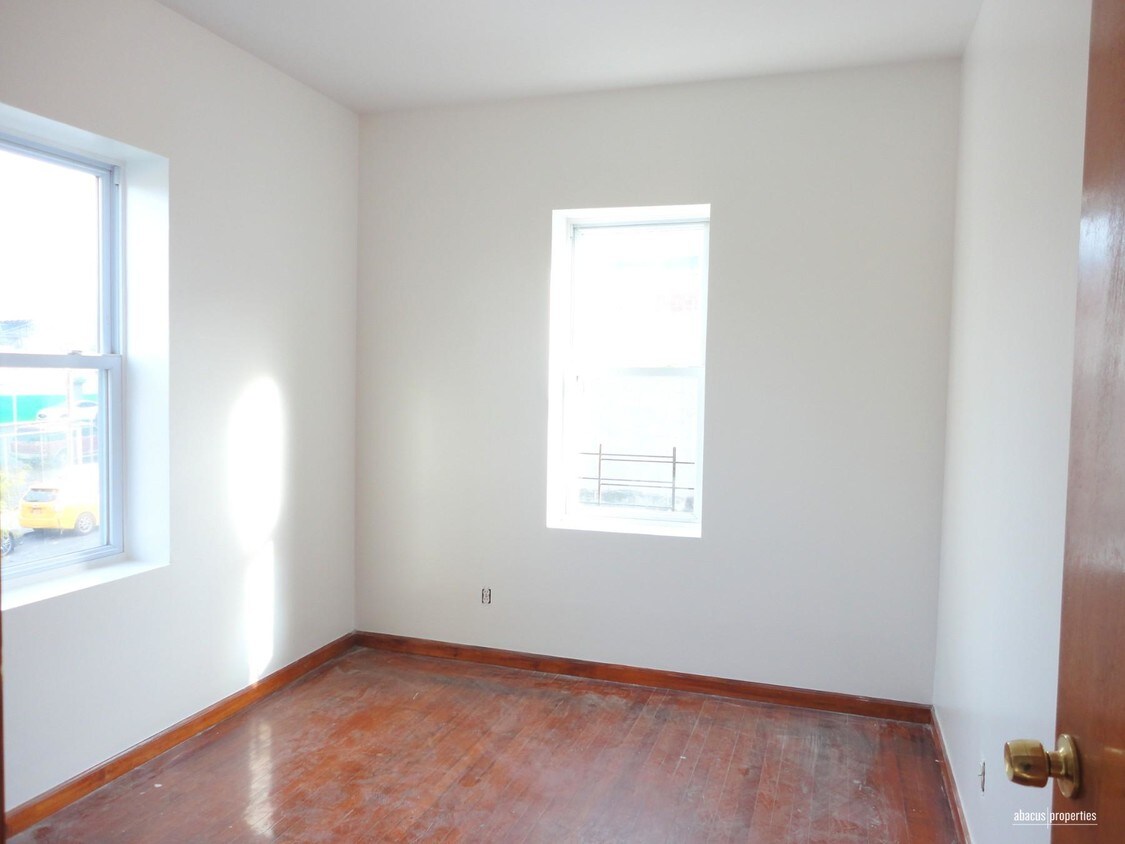 2 Bedroom Rental House Rental in Queens, NY