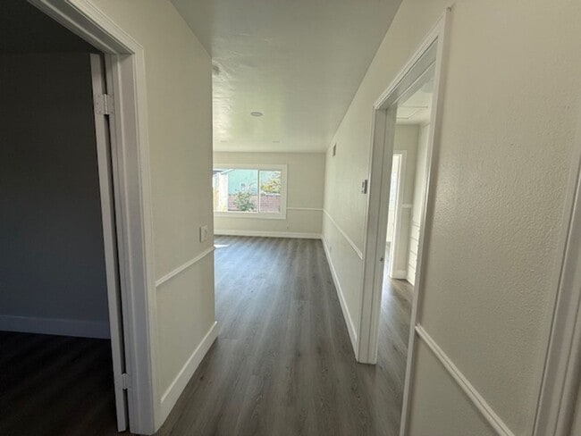 Building Photo - Updated Garden Grove One Story Home