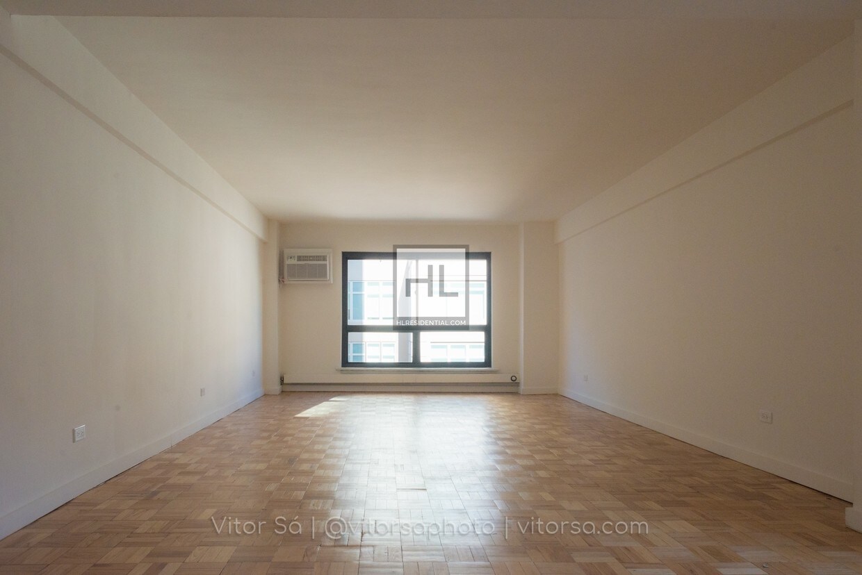 Foto principal - East 51st Street