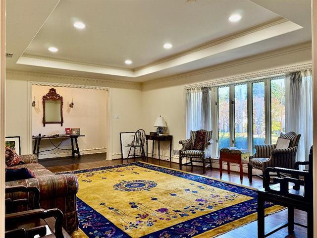 Foto del edificio - 7141 Twin Tree Ln