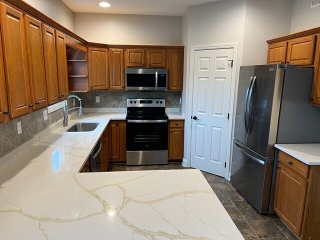 Kitchen - 155 Rifgon Dr