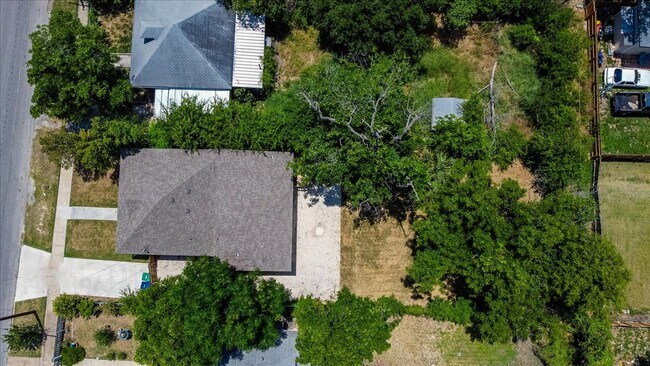 Foto del edificio - 725 Westfall Ave