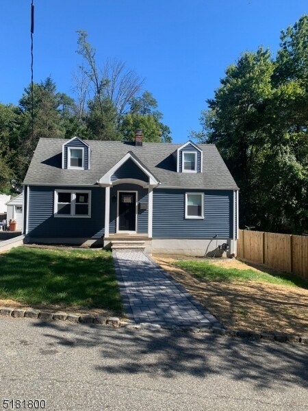 Foto del edificio - 15 Gallagher Rd