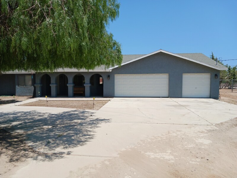 Primary Photo - 7333 Oakwood Ave