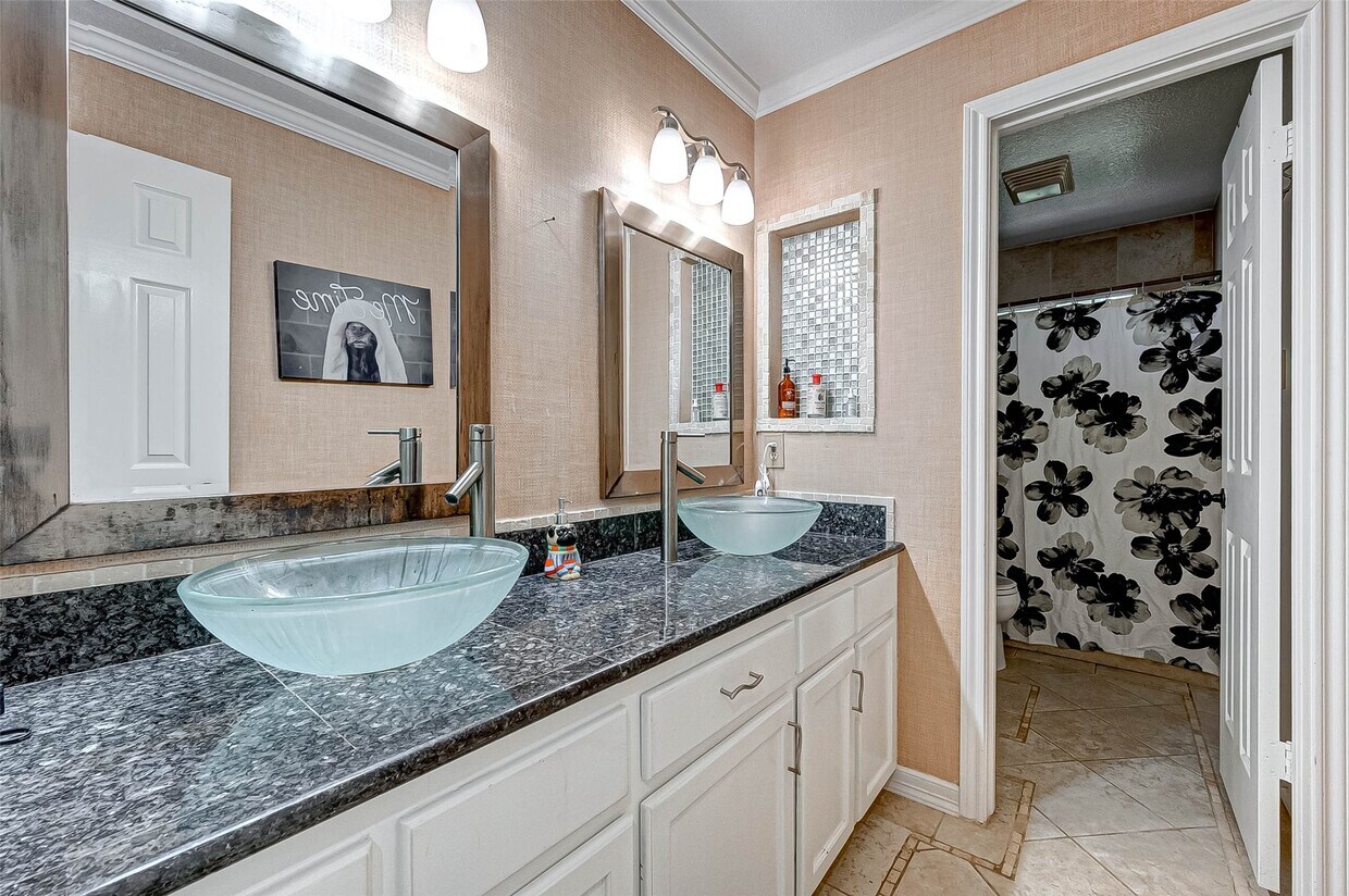 Foto principal - 14 Bradford Cir