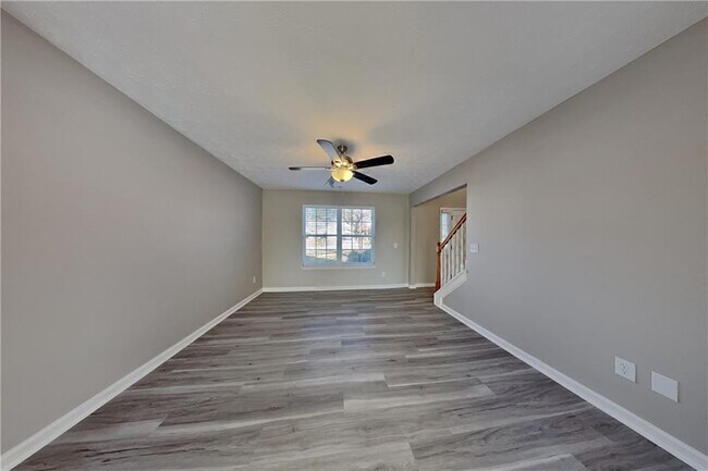 Building Photo - 1273 Royal Ives Ct SE