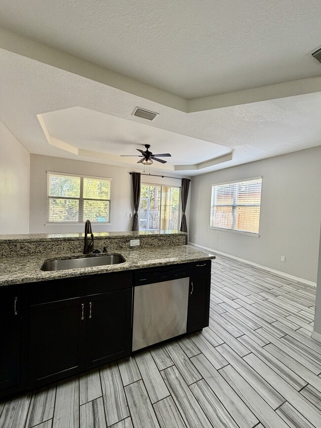 Foto del edificio - 4848 Tampa Downs Blvd