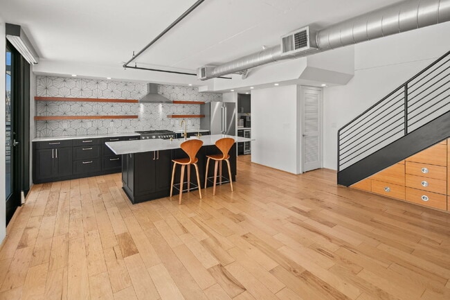 Building Photo - 1780 Kettner Blvd