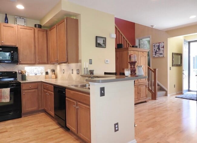 Updated Kitchen w/Ample Storage - 2372 Xanthia Way