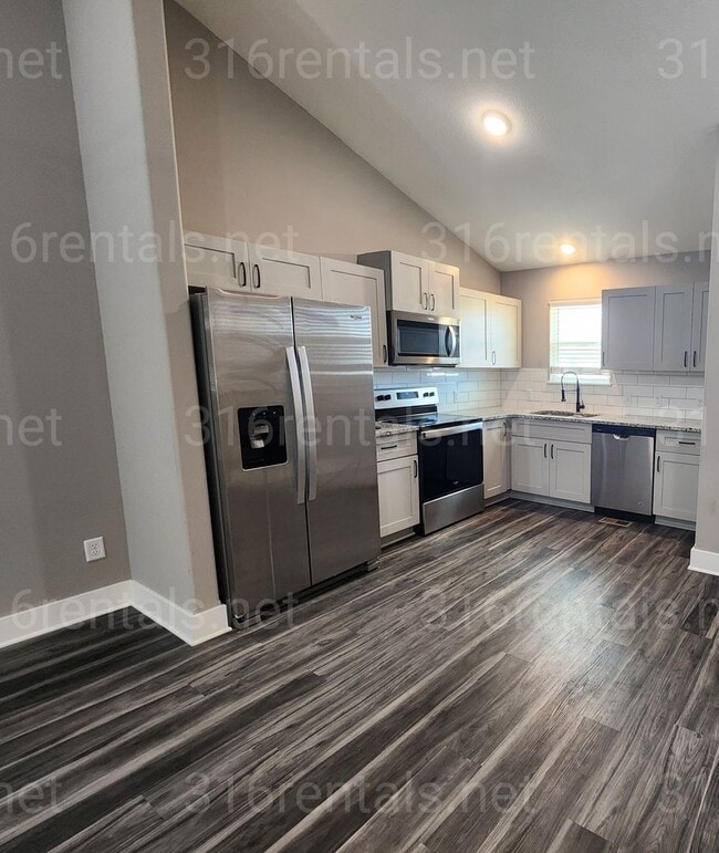 Building Photo - 5267 N Toben Ct