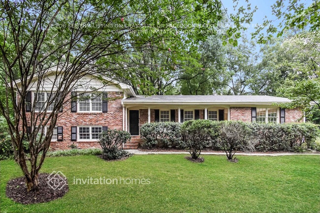 Building Photo - 2905 Piedmont Dr