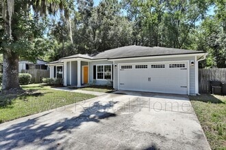 Building Photo - 7552 Algood St
