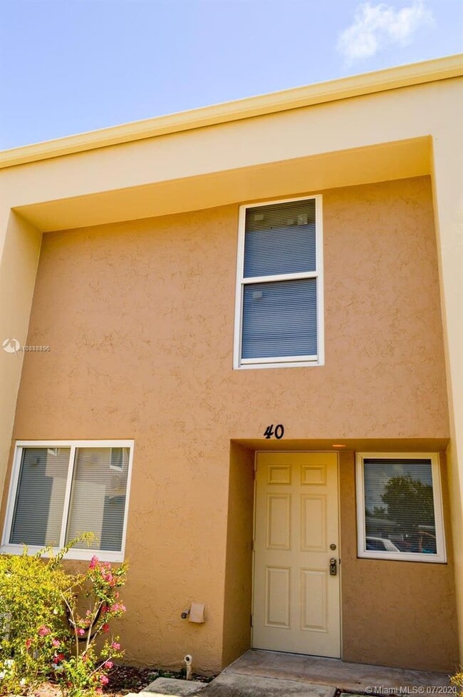 2800 Ave, West Palm Beach, FL 33405 Townhouse for Rent in West Palm Beach, FL