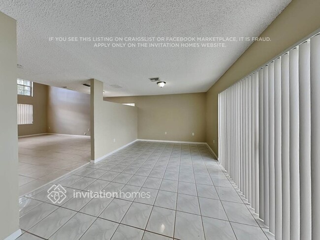 Building Photo - 13433 NW 5th Ct