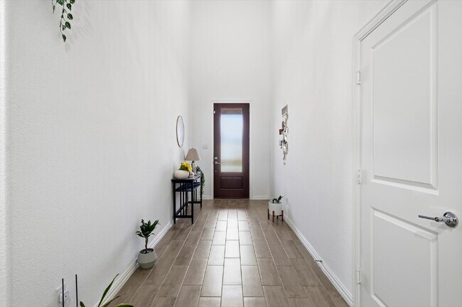 Building Photo - 5 bedrooms, 3.5 bathrooms home in the cozy neighborhood of McKinney
