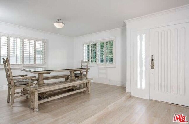 Foto del edificio - 745 Oxford Ave