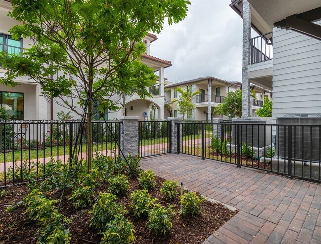 Foto del edificio - 4769 NW 83rd Pkwy