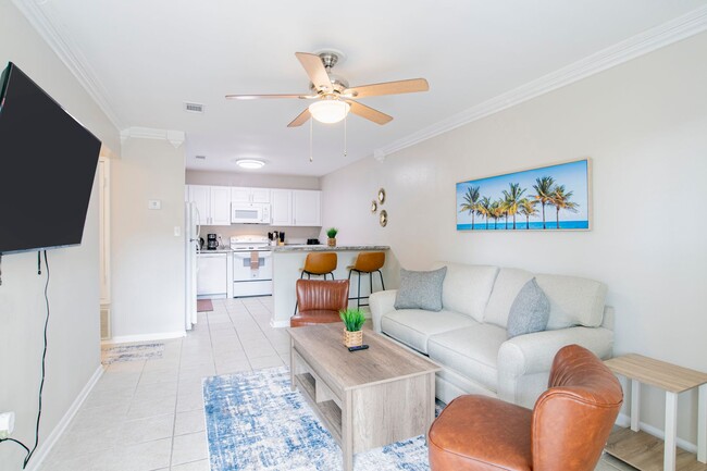 Building Photo - Coastal Condo for rent!