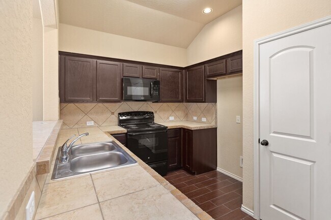 Foto del edificio - Beautiful 3 Bedroom Duplex Located in New Braunfels, Texas!