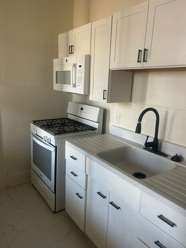 Foto del edificio - 537 Denison St