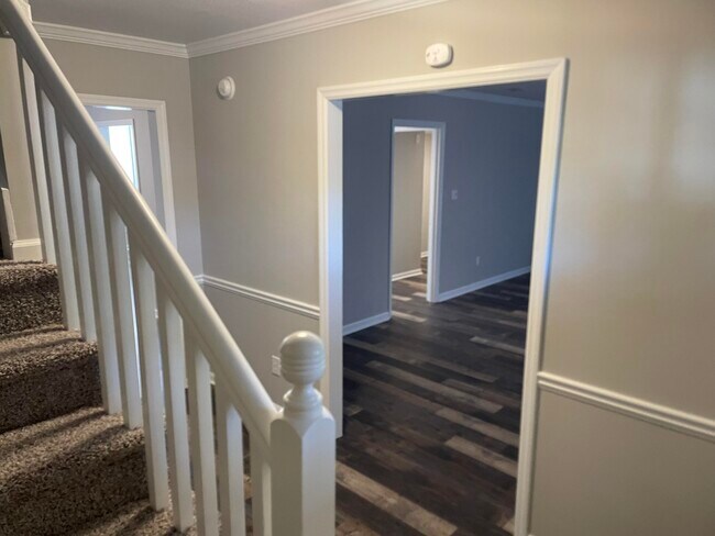 Foto del edificio - 325 Hackamore Trail