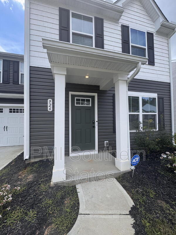 Building Photo - 926 Shakespeare Dr